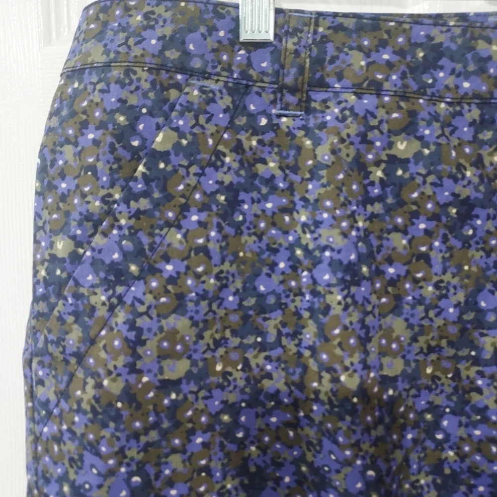 Columbia Purple and Green Kenzie Cove Floral Printed Shorts Size 16 - 4" Inseam - Picture 2 of 11